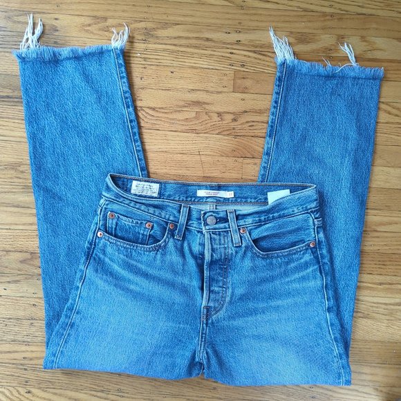 Levi's Wedgie Straight Crop Jeans Uncovered Truth - Picture 4 of 5